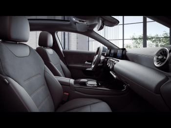 Mercedes-Benz A 250 e Limousine AMG Panorama Navi Kamera