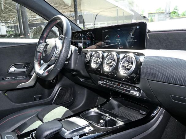 Mercedes-Benz A 250 e Limousine AMG Night MBUX Navi+ Spurhalte