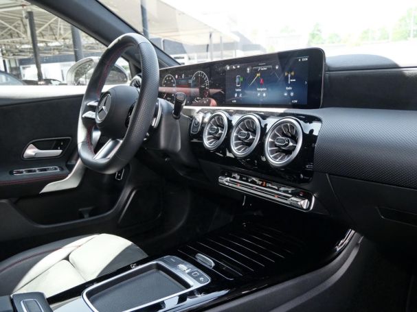 Mercedes-Benz A 250 e Limousine AMG Night Navi Spurhalte-Paket