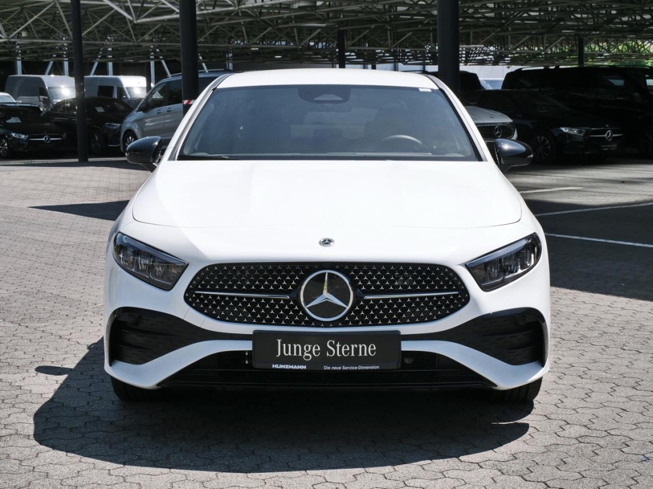 Mercedes-Benz A 250 e Limousine AMG Night Navi Spurhalte-Paket