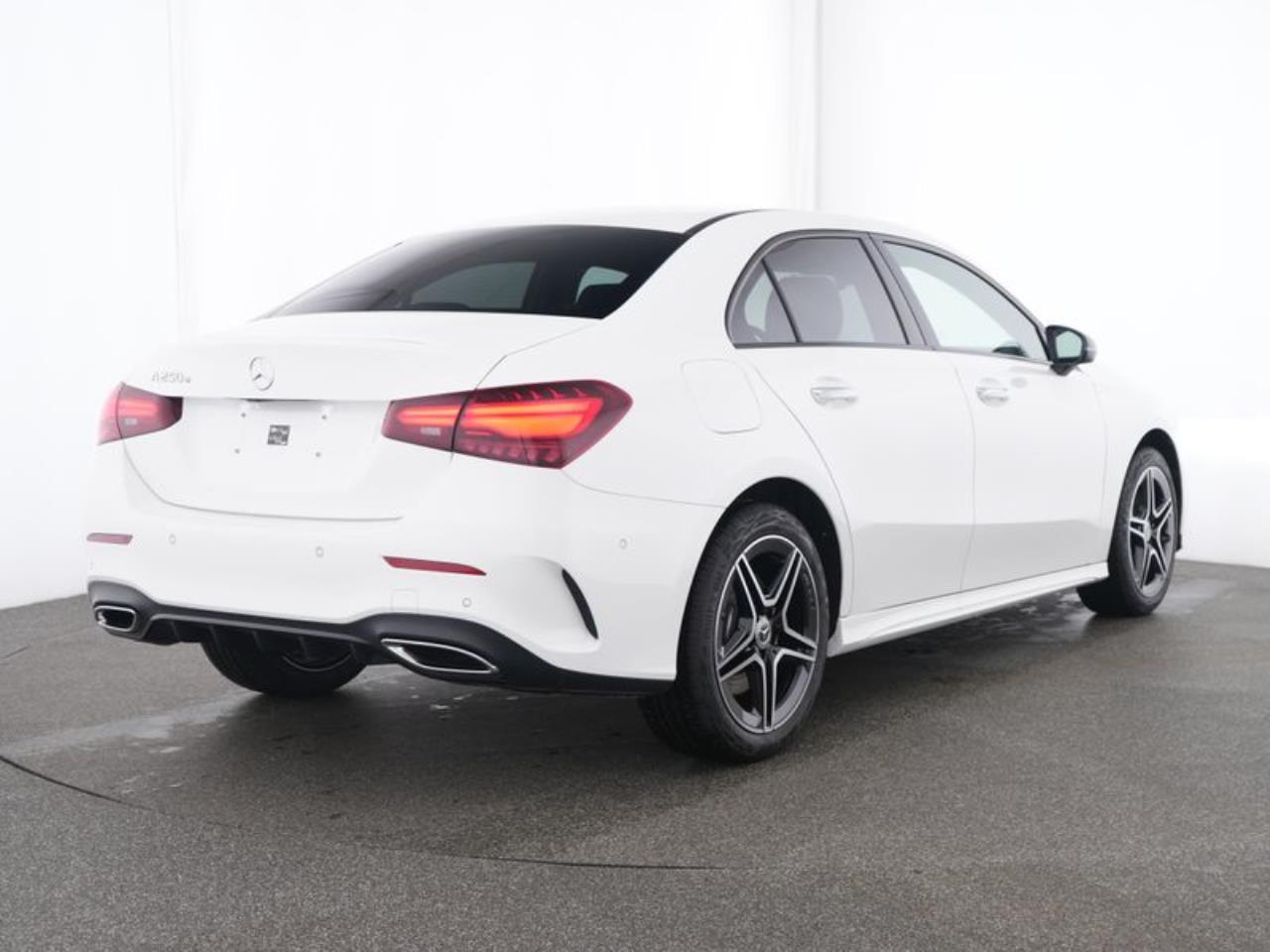Mercedes-Benz A 250 e Limousine AMG Night Navi Spurhalte-Paket