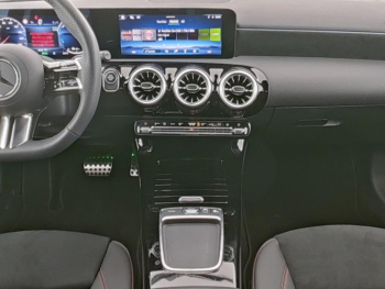 Mercedes-Benz A 250 e Limousine AMG Night Navi Spurhalte-Paket