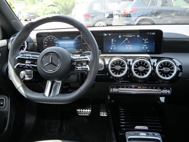 Mercedes-Benz A 250 e Limousine AMG Night Navi Spurhalte-Paket
