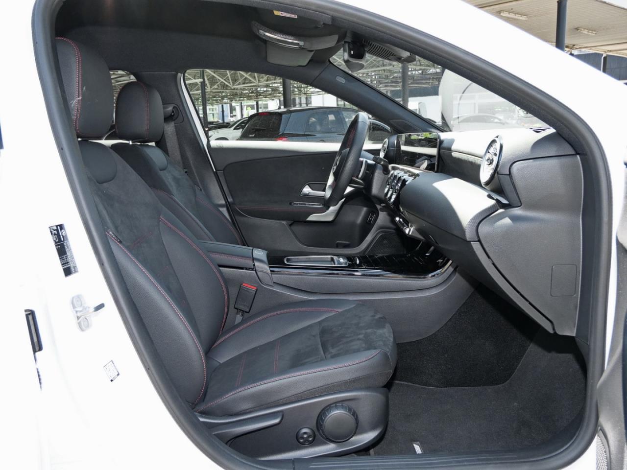 Mercedes-Benz A 250 e Limousine AMG Night Navi Spurhalte-Paket