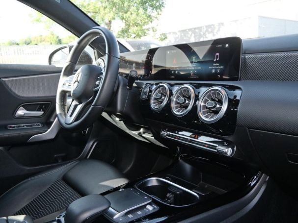 Mercedes-Benz A 250 Limousine Progressive Night 360° ParkA