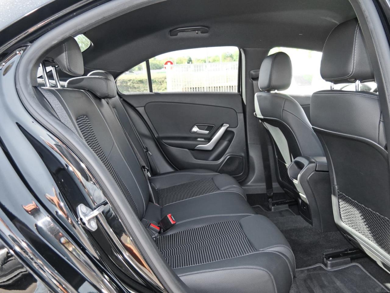 Mercedes-Benz A 250 Limousine Progressive Night 360° ParkA