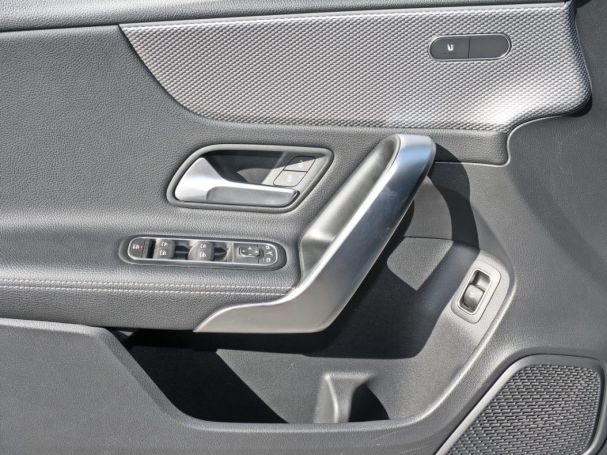 Mercedes-Benz A 250 Limousine Progressive Night 360° ParkA
