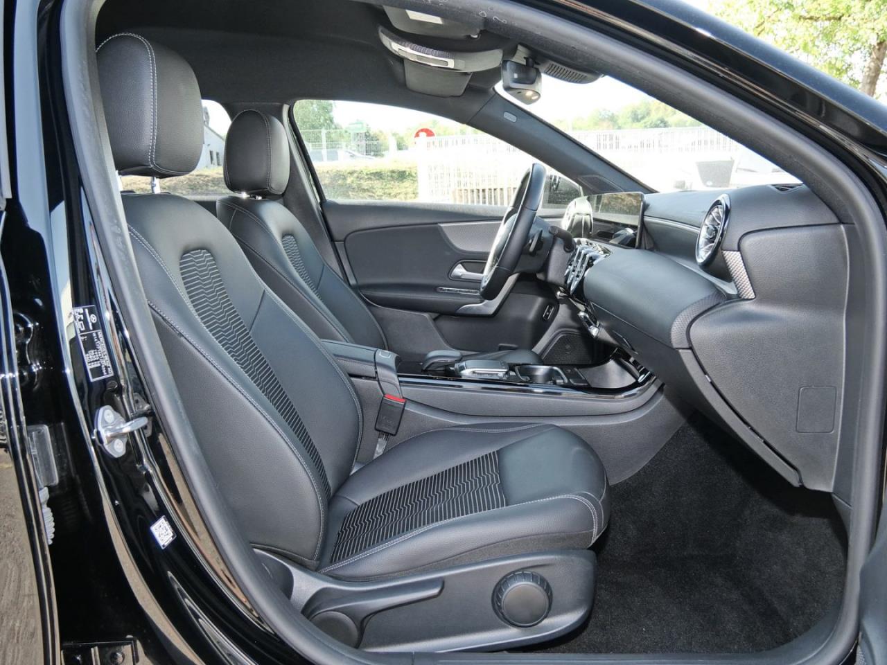 Mercedes-Benz A 250 Limousine Progressive Night 360° ParkA