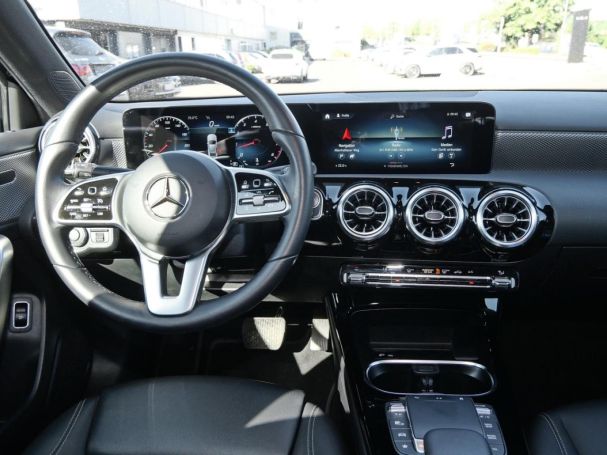 Mercedes-Benz A 250 Limousine Progressive Night 360° ParkA