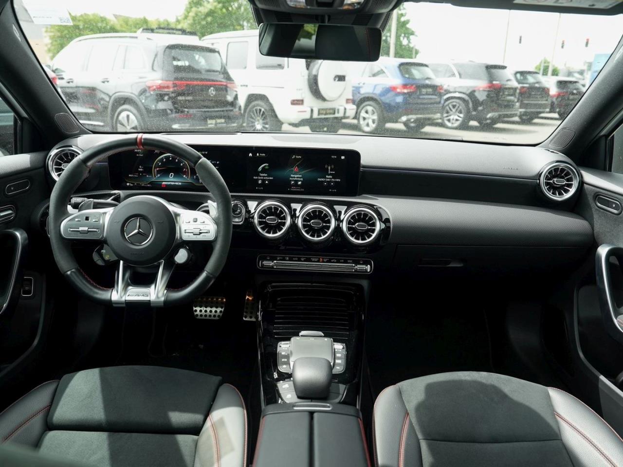 Mercedes-Benz A 35 AMG 4M Limousine Night Panorama Distronic