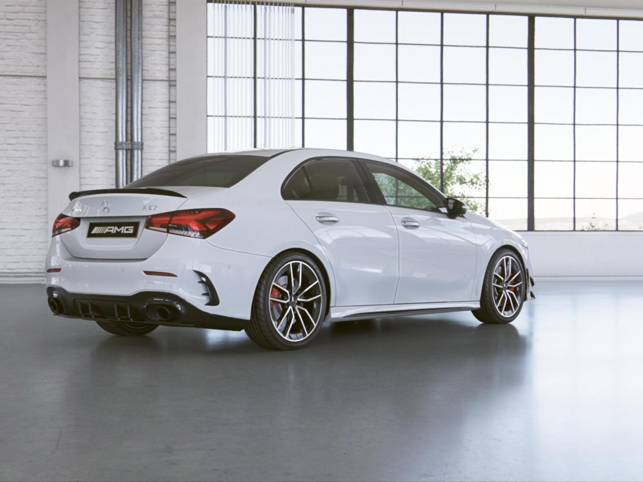 Mercedes-Benz A 35 AMG 4M Limousine Night Panorama Distronic