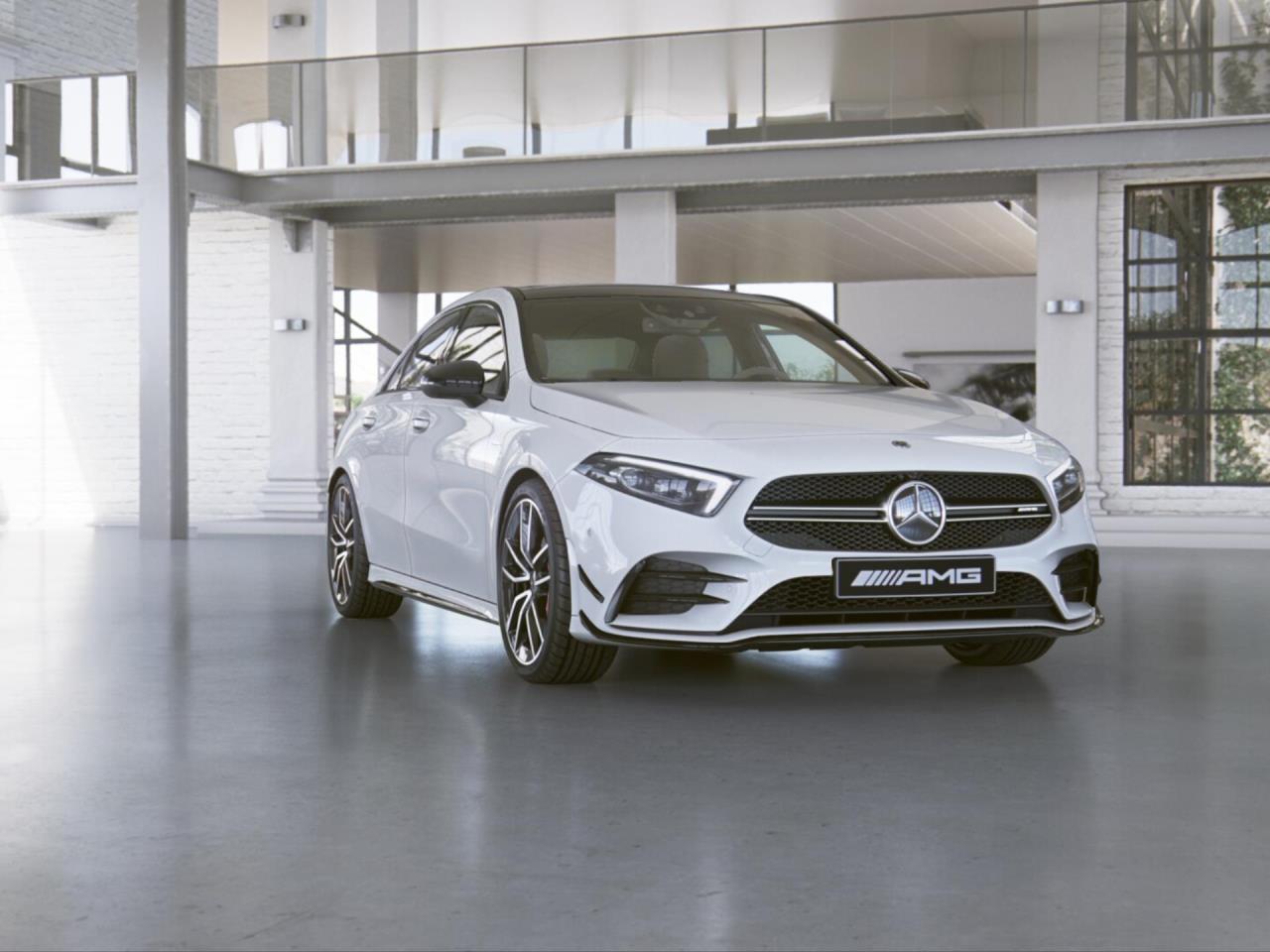 Mercedes-Benz A 35 AMG 4M Limousine Night Panorama Distronic