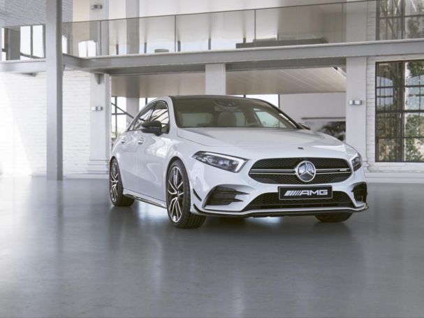 Mercedes-Benz A 35 AMG 4M Limousine Night Panorama Distronic