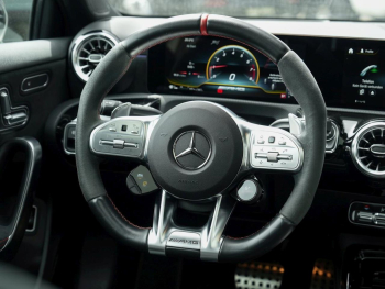 Mercedes-Benz A 35 AMG 4M Limousine Night Panorama Distronic