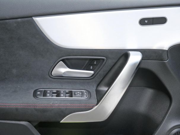 Mercedes-Benz A 180 d AMG Night Kamera SpurH ParkA Ambiente