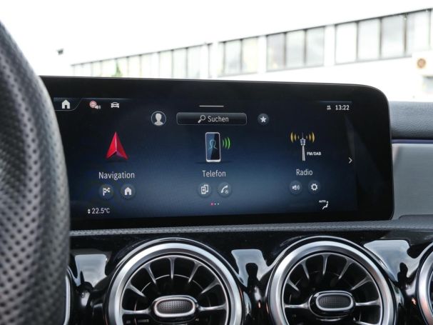 Mercedes-Benz A 180 d AMG Night Kamera SpurH ParkA Ambiente
