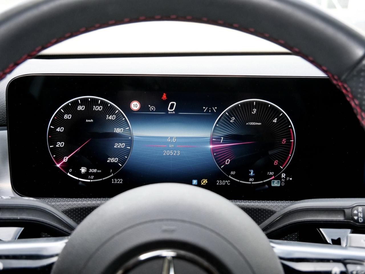 Mercedes-Benz A 180 d AMG Night Kamera SpurH ParkA Ambiente