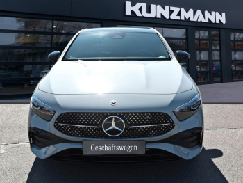 Mercedes-Benz A 180 Kompaktlimousine AMG Night Panorama Kamera