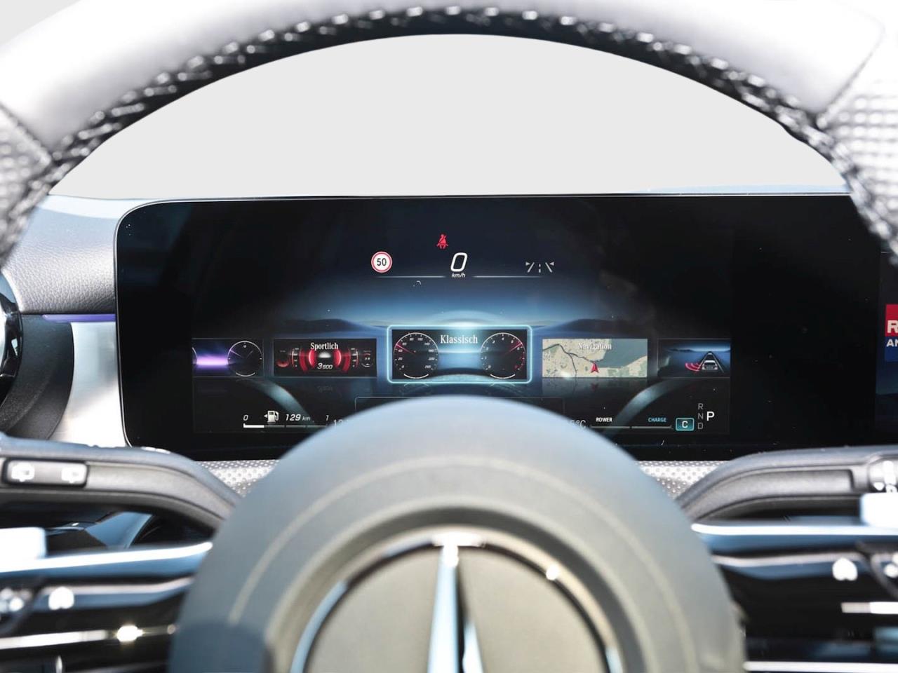 Mercedes-Benz A 180 Kompaktlimousine AMG Night Distronic AHK