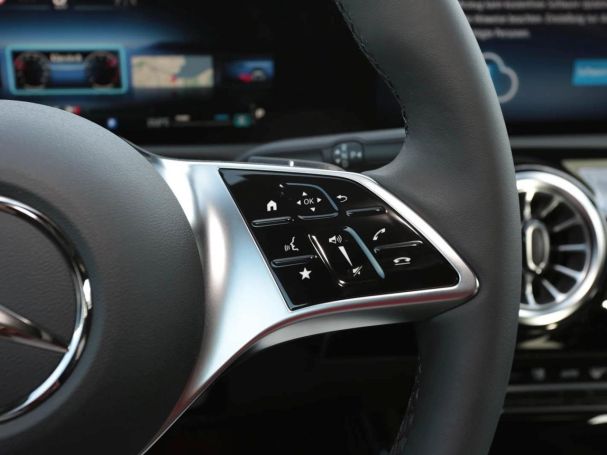 Mercedes-Benz A 180 Kompaktlimousine Progressive Distronic AHK