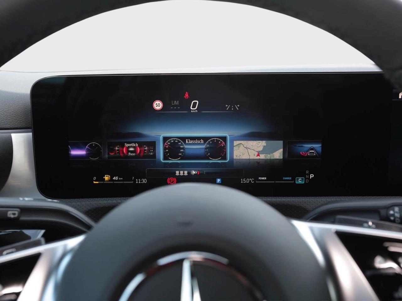 Mercedes-Benz A 180 Kompaktlimousine Progressive Distronic AHK