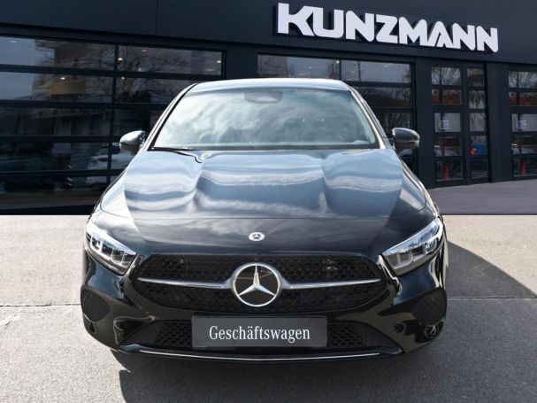 Mercedes-Benz A 180 Kompaktlimousine Progressive Distronic AHK
