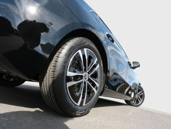 Mercedes-Benz A 180 Kompaktlimousine Progressive Distronic AHK