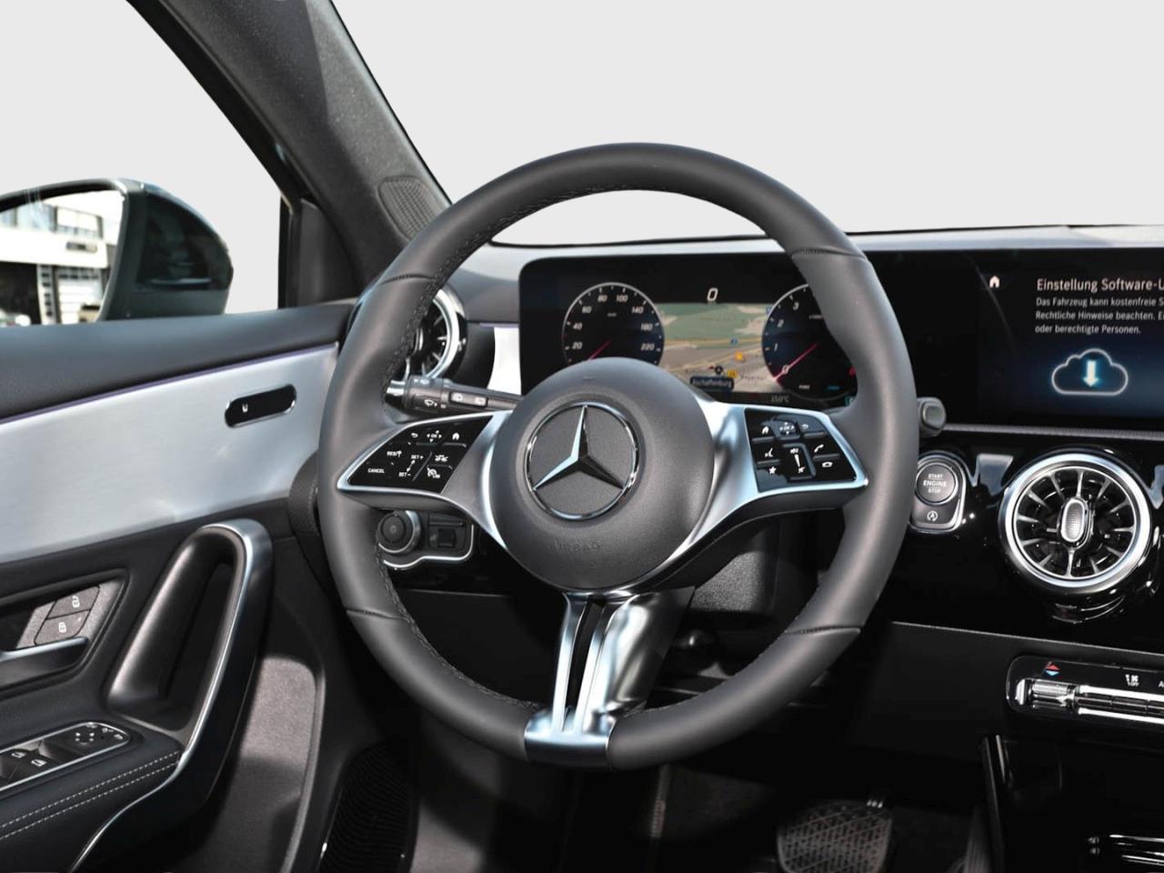 Mercedes-Benz A 180 Kompaktlimousine Progressive Distronic AHK