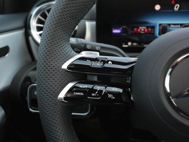 Mercedes-Benz A 180 Kompaktlimousine AMG Night Navi Kamera AHK