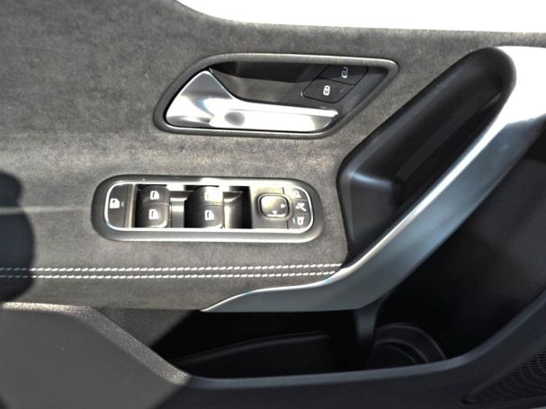 Mercedes-Benz A 180 Kompaktlimousine AMG Night Navi Kamera AHK