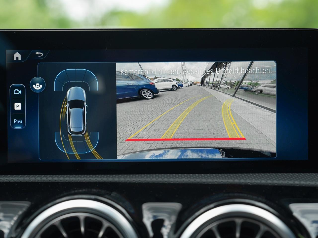 Mercedes-Benz A 180 Progressive Distronic SpurH Kamera AHK