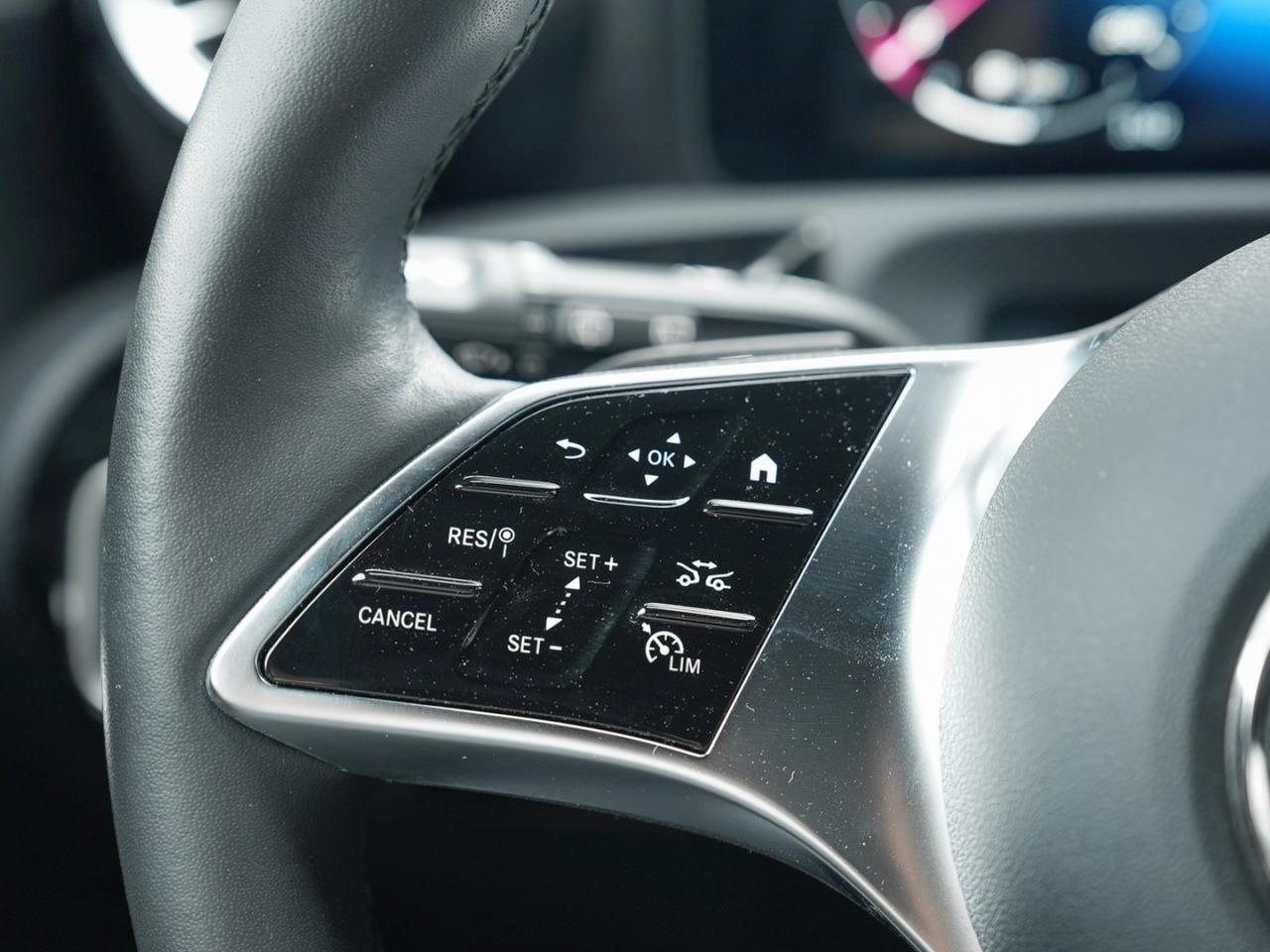 Mercedes-Benz A 180 Progressive Distronic SpurH Kamera AHK