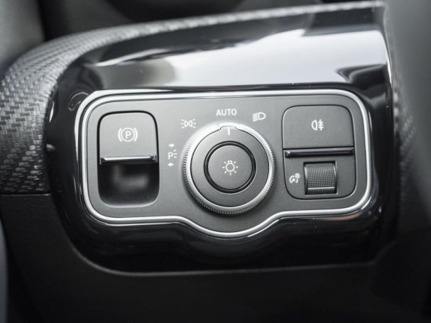 Mercedes-Benz A 180 MBUXNavi-Prem. Kamera Totwinkel Spiegel-P