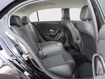 Mercedes-Benz A 180 MBUXNavi-Prem. Kamera Totwinkel Spiegel-P