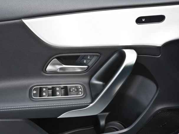 Mercedes-Benz A 180 Progressive Night Panorama Distronic 360°