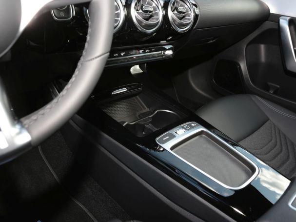 Mercedes-Benz A 180 Progressive Night Panorama Distronic 360°