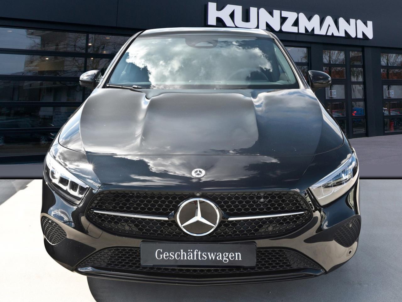 Mercedes-Benz A 180 Progressive Night Panorama Distronic 360°