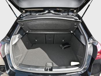 Mercedes-Benz A 180 Progressive Night Panorama Distronic 360°