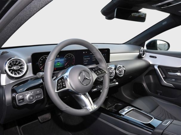 Mercedes-Benz A 180 Progressive Night Panorama Distronic 360°