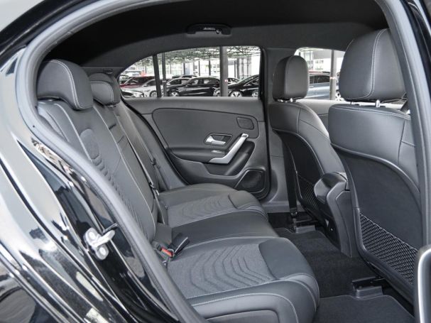 Mercedes-Benz A 180 Progressive MBUXNavi Distronic 360° AHK