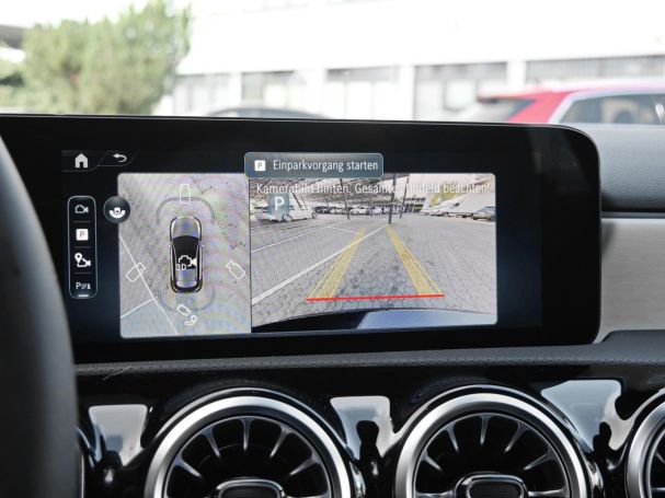 Mercedes-Benz A 180 Progressive MBUXNavi Distronic 360° AHK