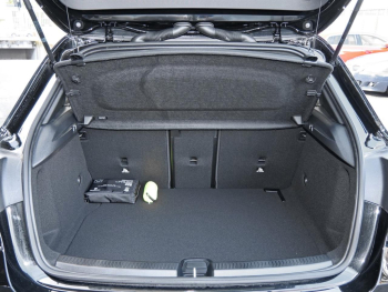 Mercedes-Benz A 180 Progressive MBUXNavi Distronic 360° AHK