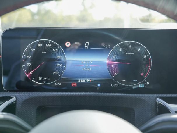 Mercedes-Benz A 180 AMG Distronic Navi Kamera SpurH ParkA SHZ