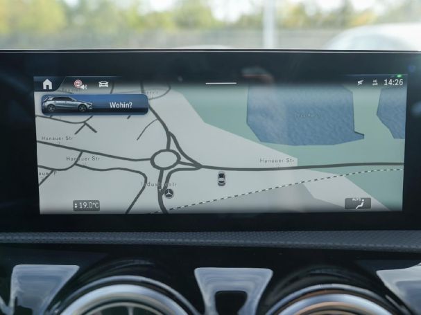 Mercedes-Benz A 180 AMG Distronic Navi Kamera SpurH ParkA SHZ