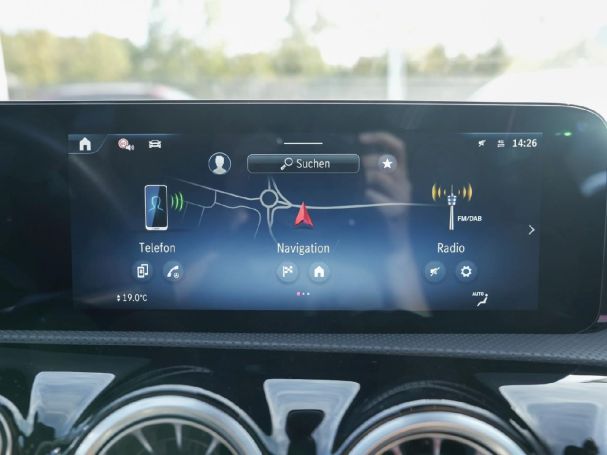 Mercedes-Benz A 180 AMG Distronic Navi Kamera SpurH ParkA SHZ