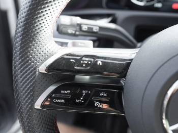 Mercedes-Benz A 180 AMG Distronic Navi Kamera SpurH ParkA SHZ
