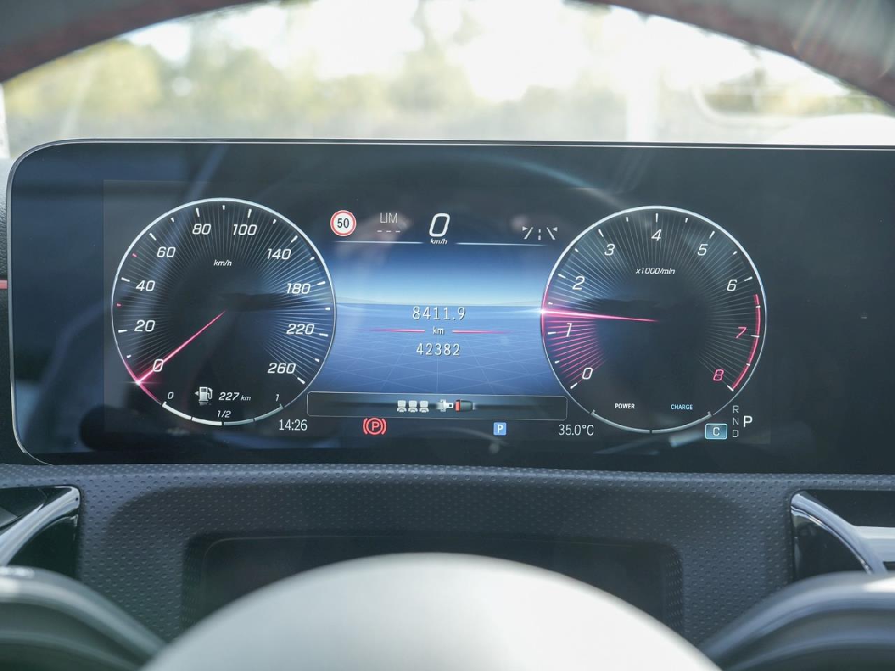 Mercedes-Benz A 180 AMG Distronic Navi Kamera SpurH ParkA SHZ