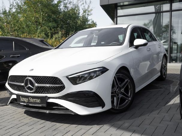 Mercedes-Benz A 180 AMG Distronic Navi Kamera SpurH ParkA SHZ