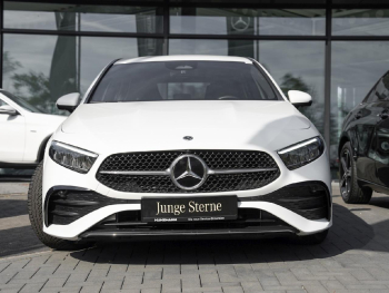 Mercedes-Benz A 180 AMG Distronic Navi Kamera SpurH ParkA SHZ