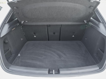 Mercedes-Benz A 180 AMG Distronic Navi Kamera SpurH ParkA SHZ